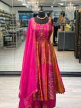 Load image into Gallery viewer, Julie Chawla