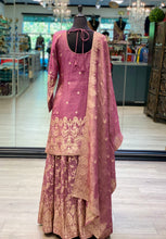 Load image into Gallery viewer, Banaras