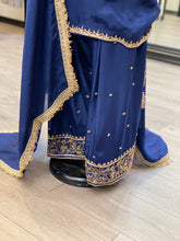 Load image into Gallery viewer, Bani Farsi Salwar