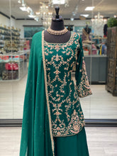 Load image into Gallery viewer, Areeba