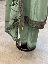 Load image into Gallery viewer, Ruhani