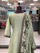 Load image into Gallery viewer, Ruhani