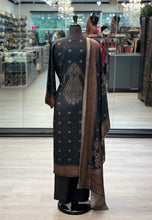 Load image into Gallery viewer, Zareen