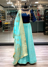 Load image into Gallery viewer, Shades Of Blue