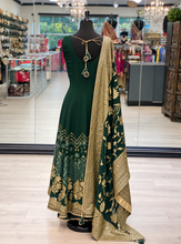 Load image into Gallery viewer, Husn-e-Jahan
