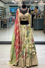 Load image into Gallery viewer, Love Me Tender
