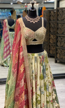 Load image into Gallery viewer, Love Me Tender
