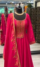 Load image into Gallery viewer, Noor Short Anarkali
