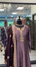 Load image into Gallery viewer, Lilac Purple
