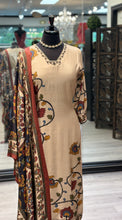 Load image into Gallery viewer, Sahiba
