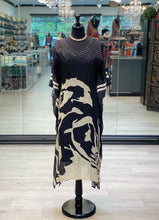 Load image into Gallery viewer, Black - Ivory Kaftan
