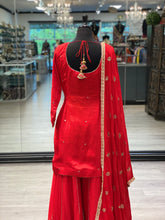 Load image into Gallery viewer, Areeba
