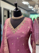 Load image into Gallery viewer, Banaras
