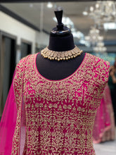 Load image into Gallery viewer, Gulabi Meher

