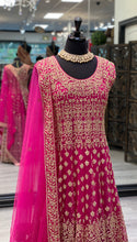 Load image into Gallery viewer, Gulabi Meher
