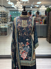Load image into Gallery viewer, Zoya
