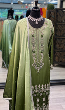 Load image into Gallery viewer, The Classy Green
