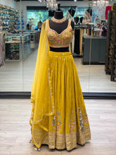 Load image into Gallery viewer, Haldi Favourite
