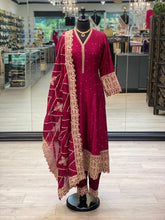 Load image into Gallery viewer, Classic Purple
