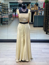 Load image into Gallery viewer, Creamy Dove
