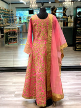 Load image into Gallery viewer, Queen Pink Anarkali
