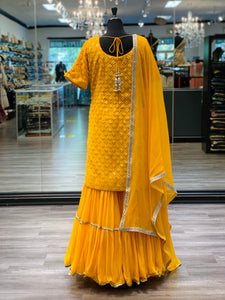 An Elegant Yellow Gharara